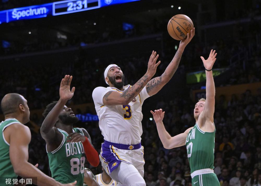 多个赛事中 多个赛事中