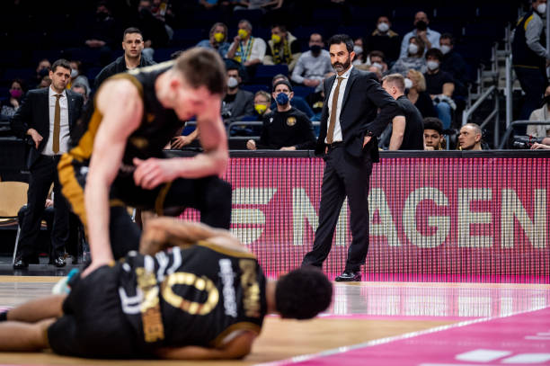 场打下基础 场打下基础